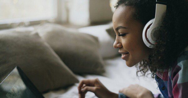 4 Career-Boosting Podcasts You Should Subscribe To